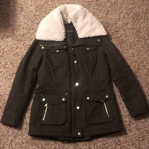 COPY - Guess Winter Jacket size M
